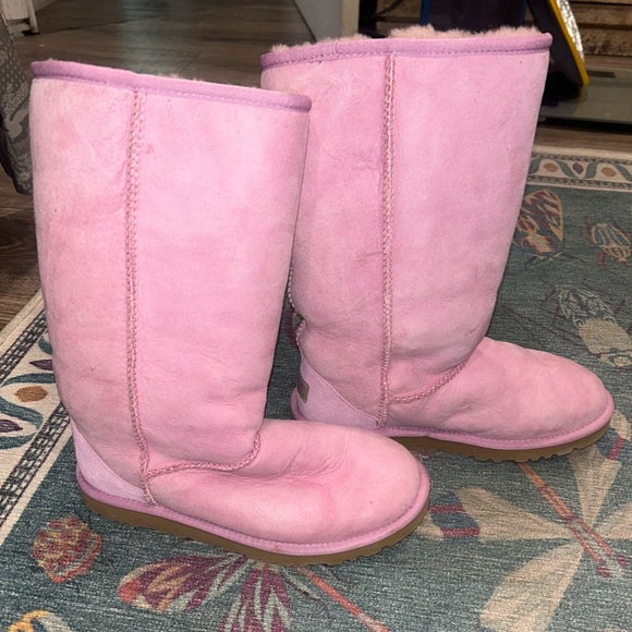 Pink Ugg Boots Size 5 - Picture 2 of 9